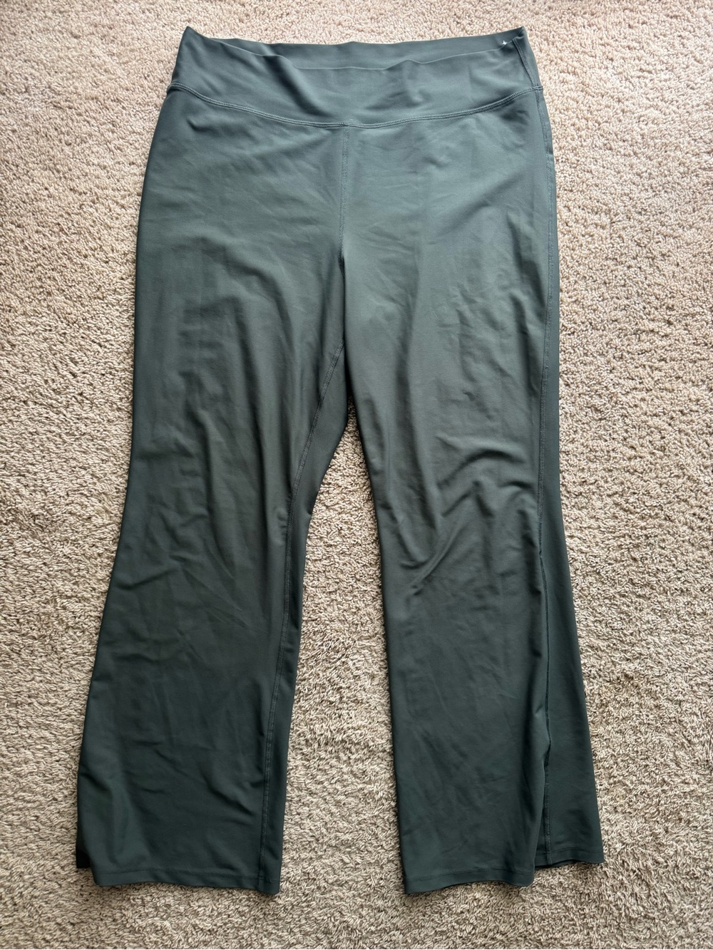 Old Navy Active Powersoft Extra High-Rise Flare Go-Dry Pants 2X